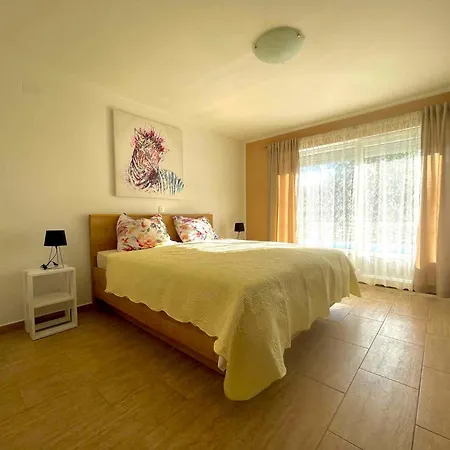 In 43203 Villa